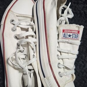 Converse White Canvas Sneakers with Red and Blue Accents. Sz 6.5/7 Womens Lo Top